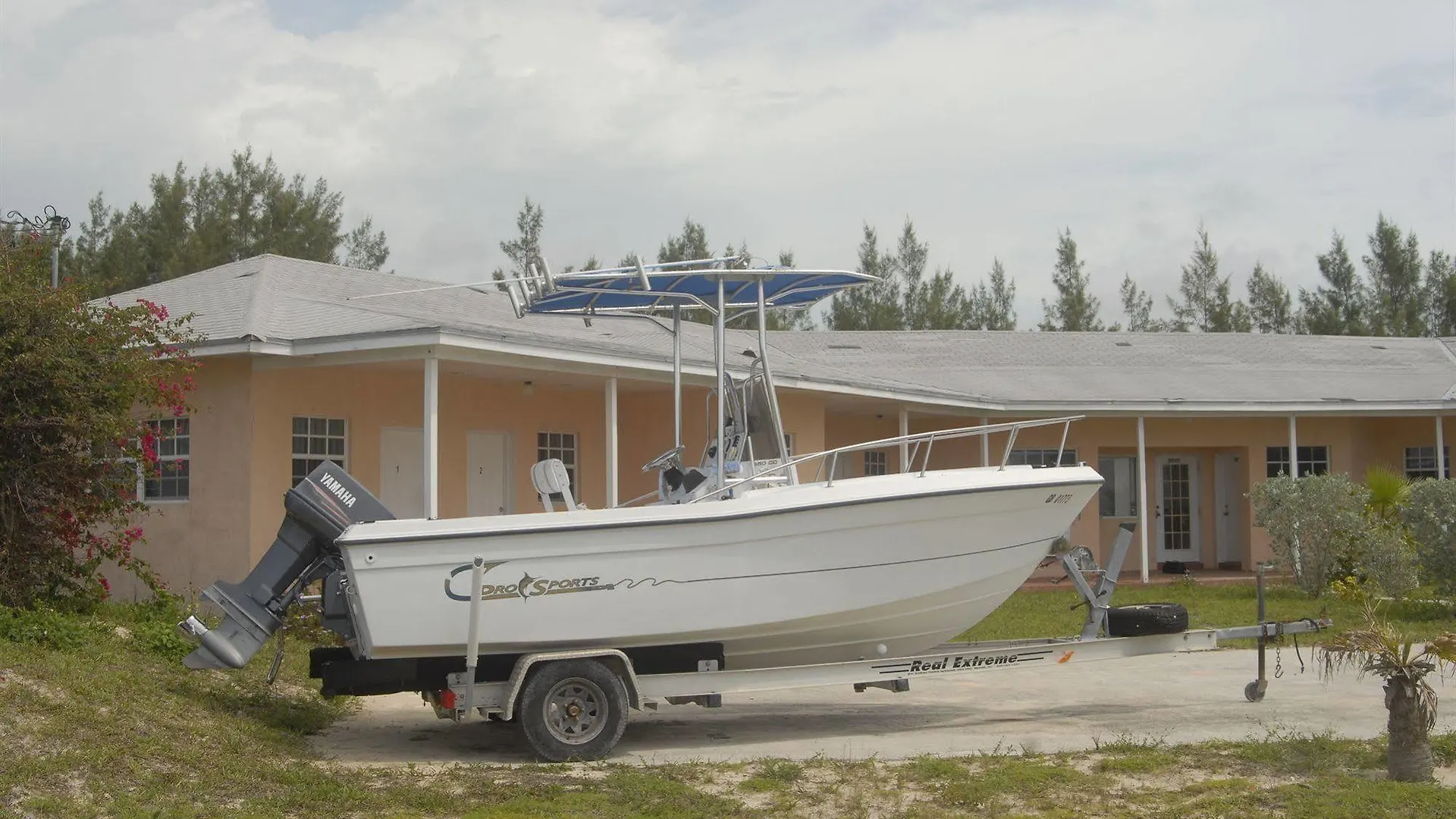 Ocean Pearl Bonefishing Resort High Rock